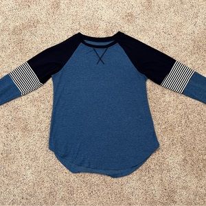 Long sleeve T-shirt size medium